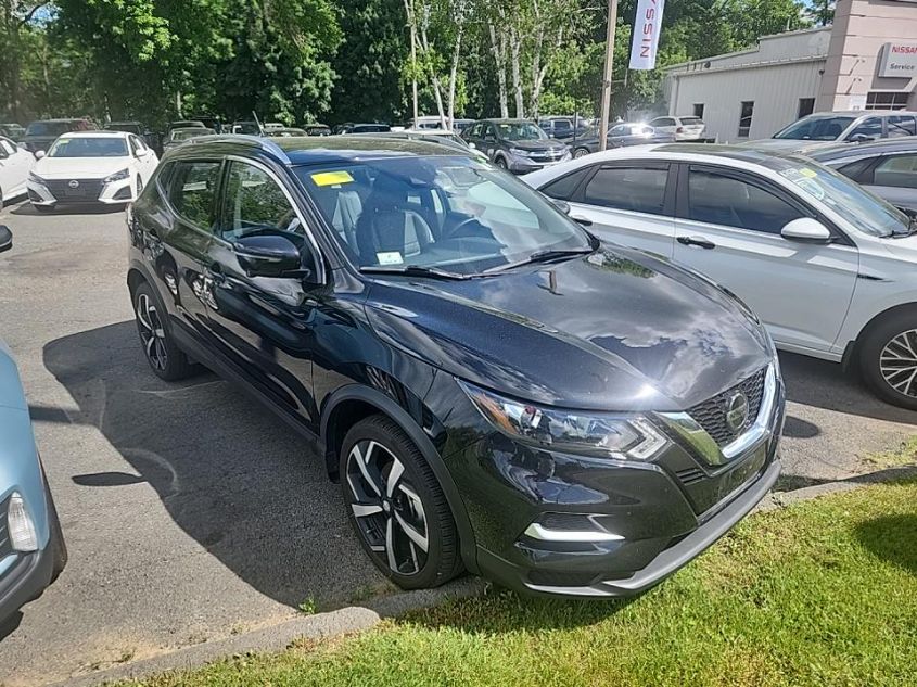 2022 NISSAN ROGUE SPORT SL