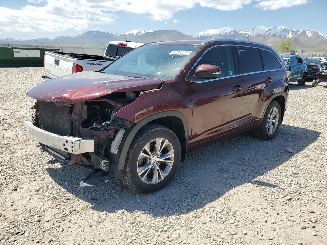 2015 TOYOTA HIGHLANDER XLE