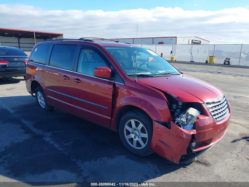 2010 CHRYSLER TOWN & COUNTRY TOURING PLUS