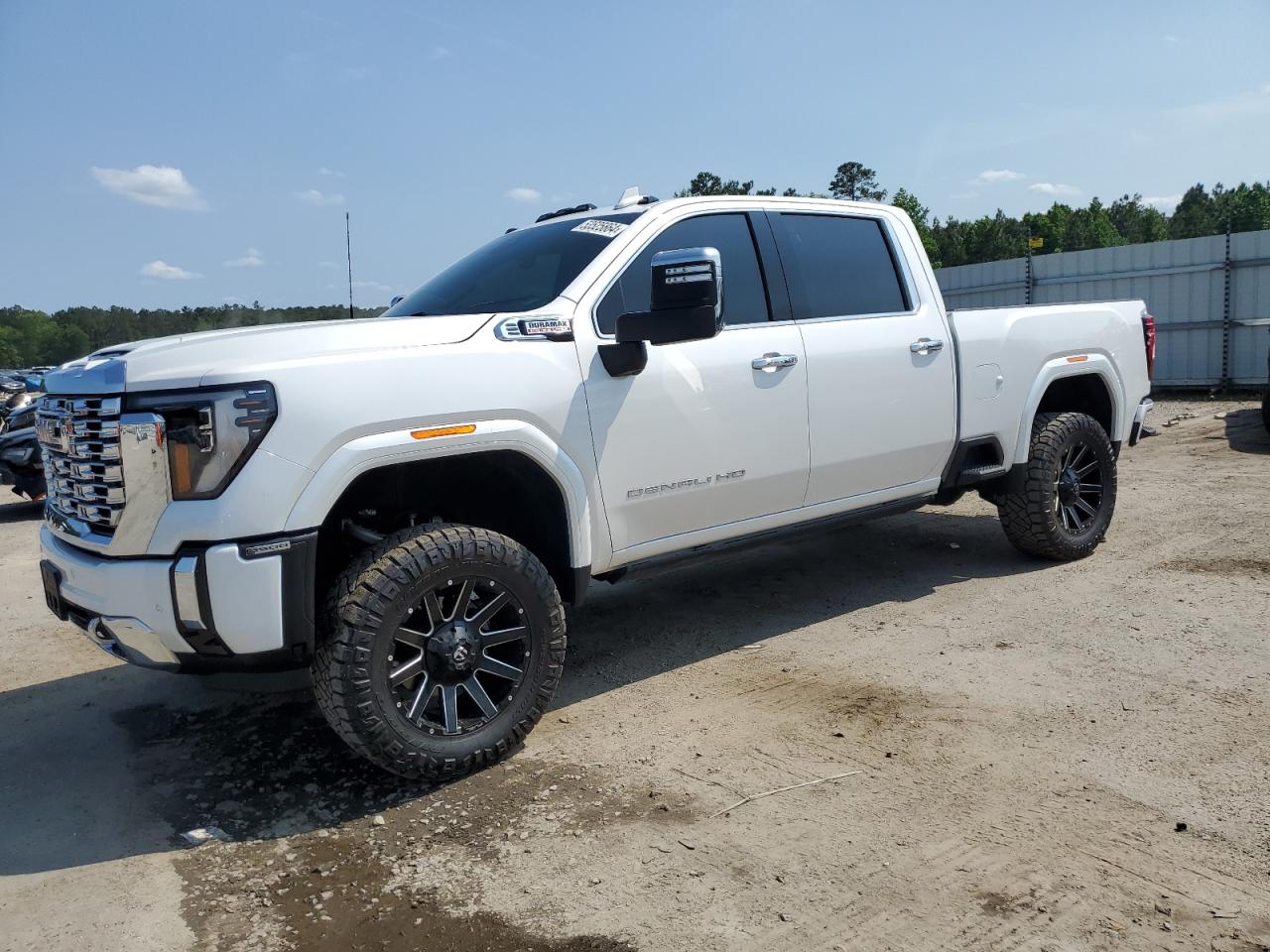 2024 GMC SIERRA K2500 DENALI