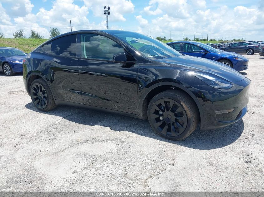 2024 TESLA MODEL Y