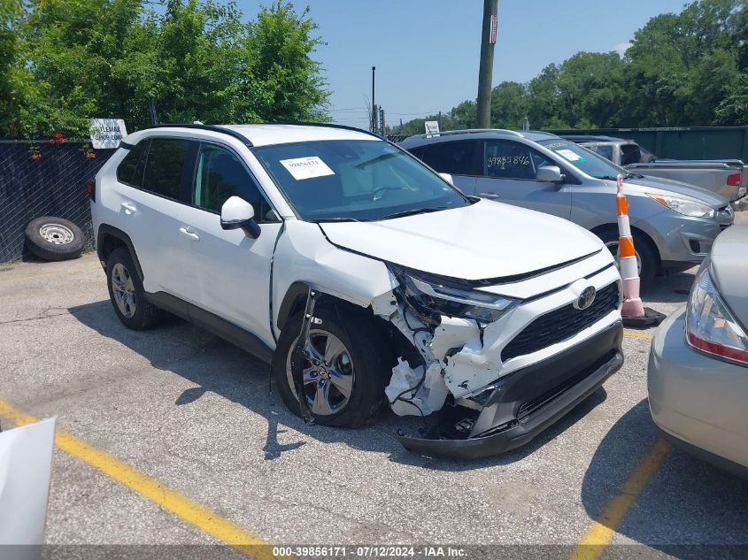 2024 TOYOTA RAV4 XLE