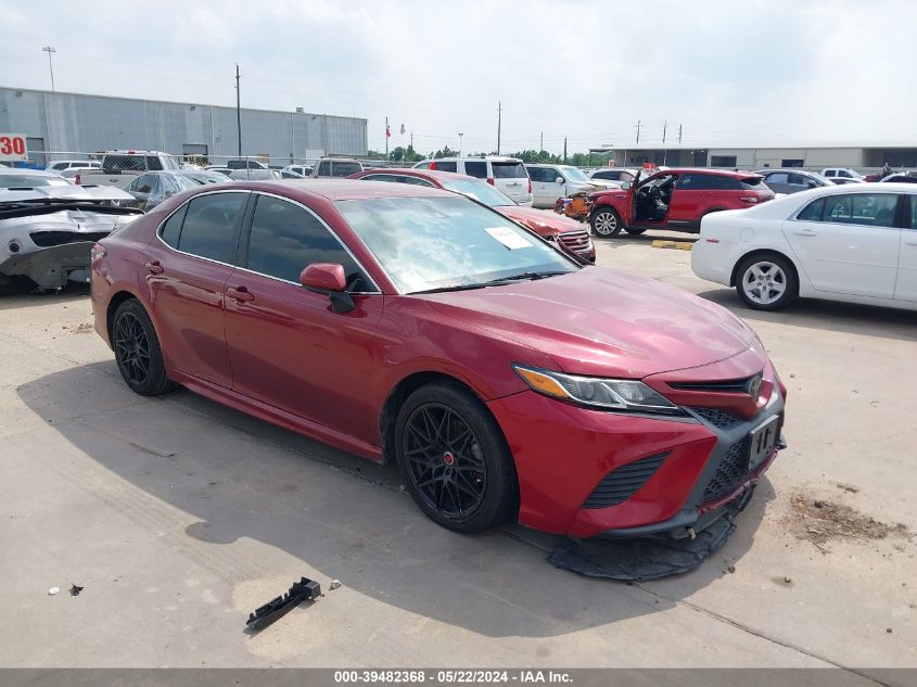 2018 TOYOTA CAMRY SE