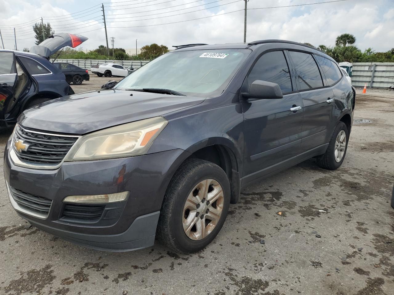 2014 CHEVROLET TRAVERSE LS