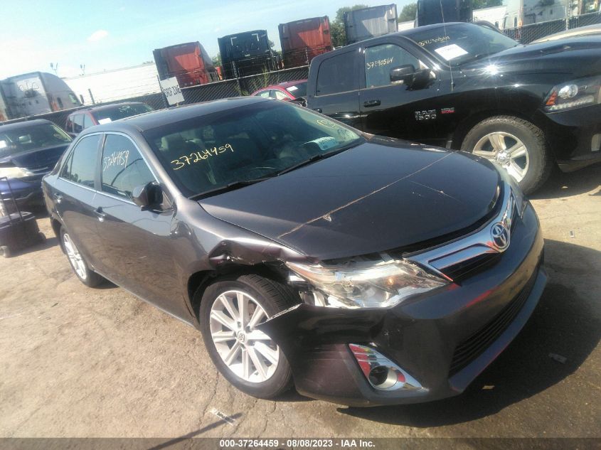 2013 TOYOTA CAMRY XLE V6