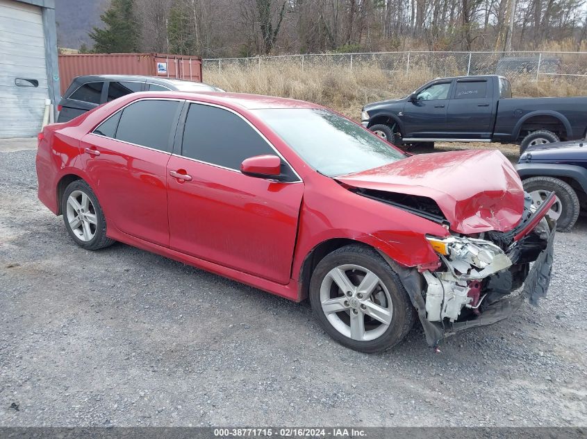 2013 TOYOTA CAMRY SE