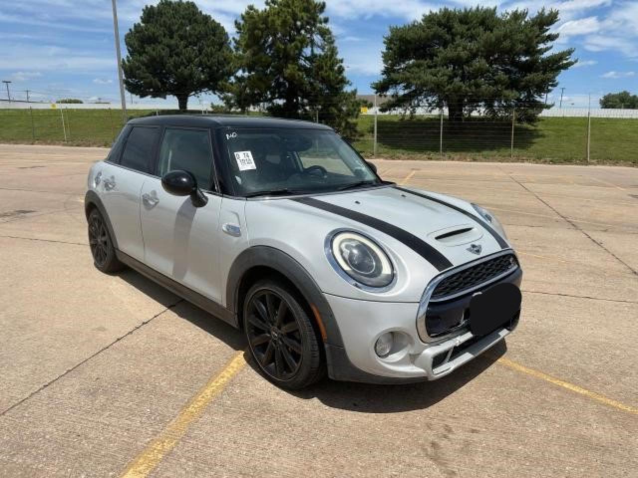 2015 MINI COOPER S