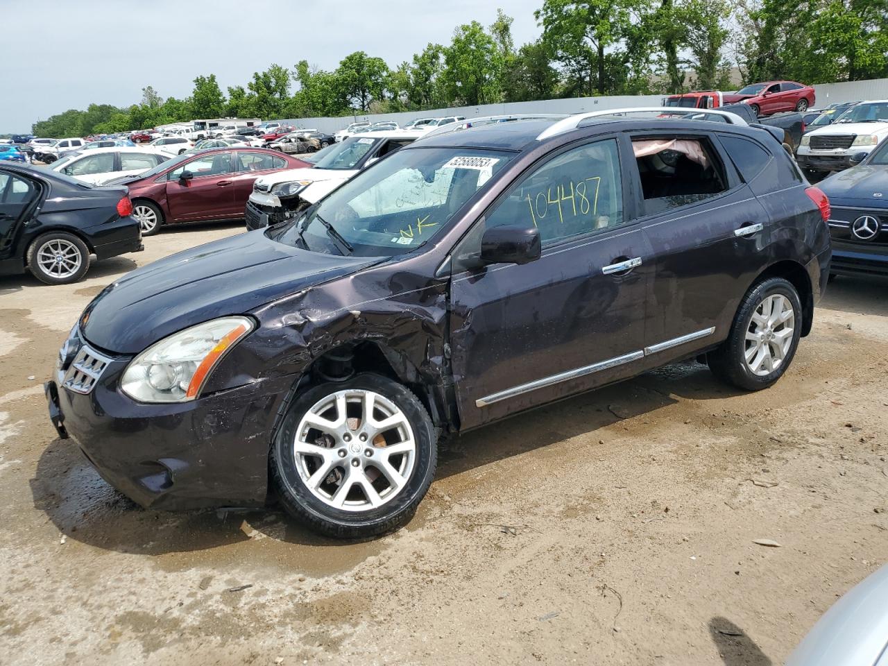 2013 NISSAN ROGUE S