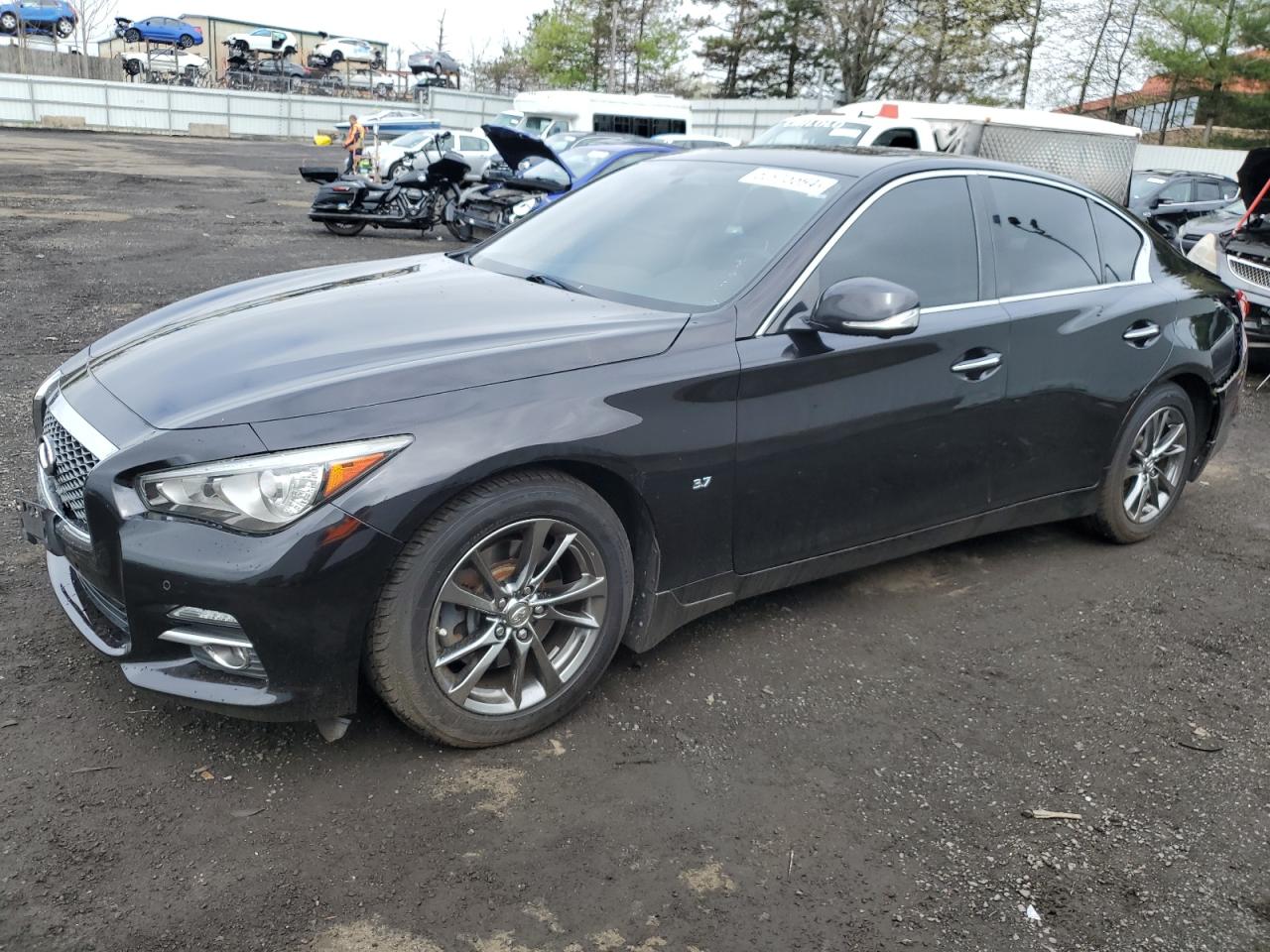 2015 INFINITI Q50 BASE