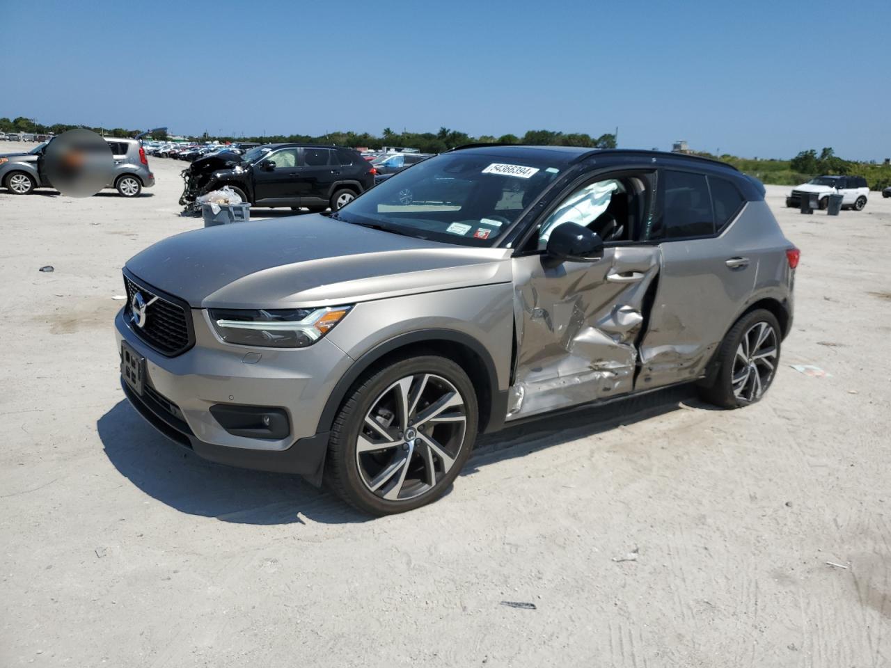 2022 VOLVO XC40 T5 R-DESIGN