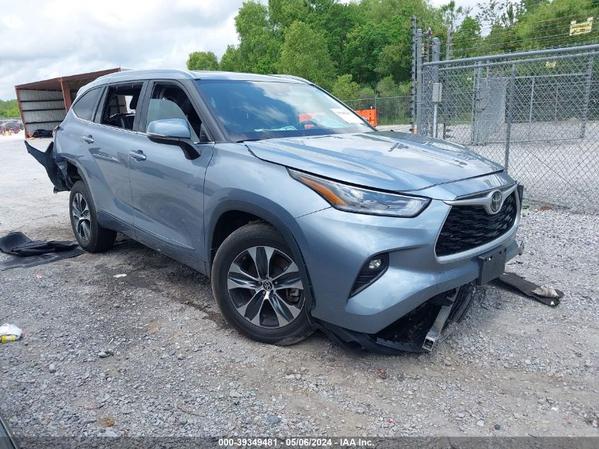 2021 TOYOTA HIGHLANDER XLE