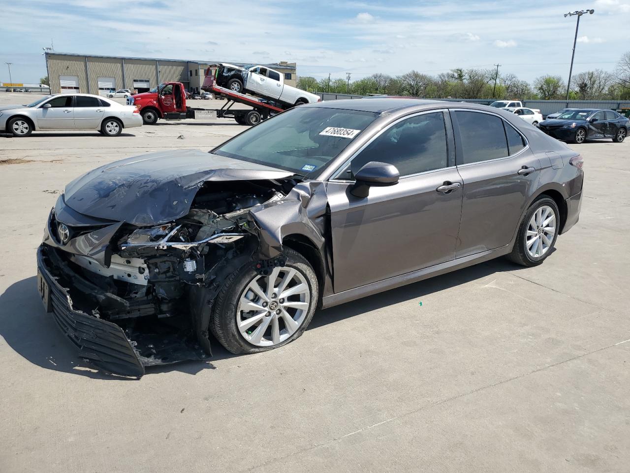 2024 TOYOTA CAMRY LE