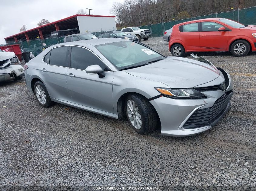 2021 TOYOTA CAMRY LE