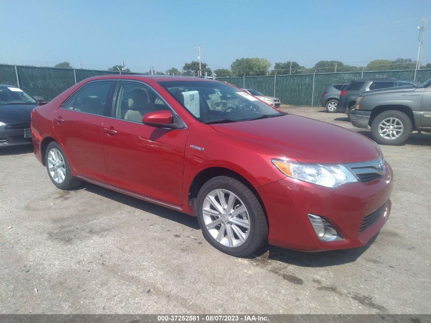 2012 TOYOTA CAMRY HYBRID XLE