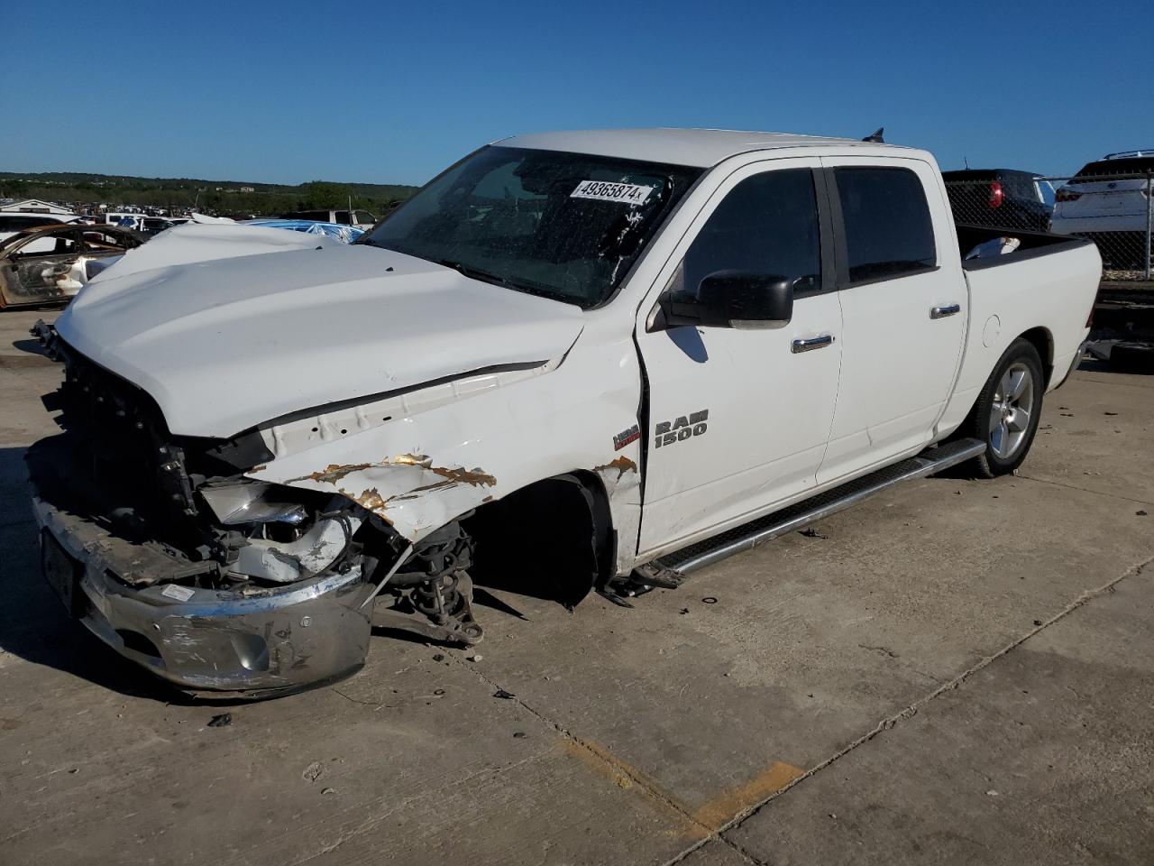 2016 RAM 1500 SLT