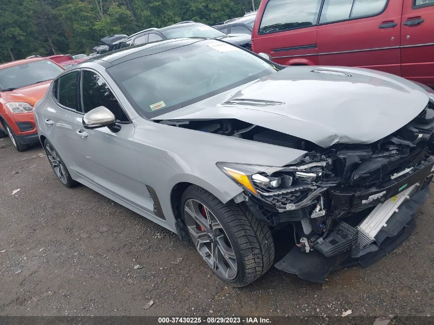 2019 KIA STINGER GT2