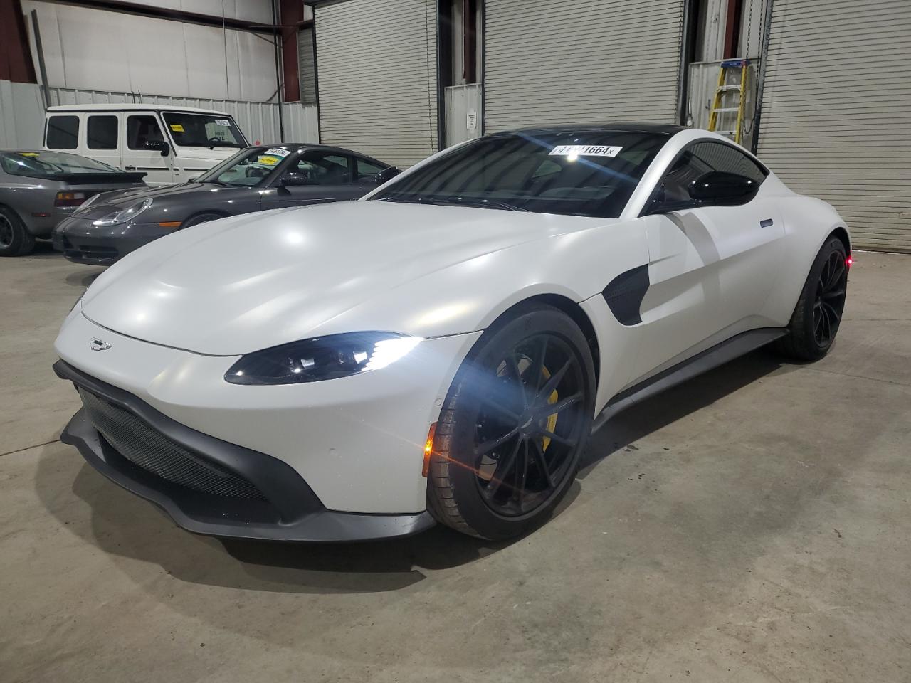 2019 ASTON MARTIN VANTAGE