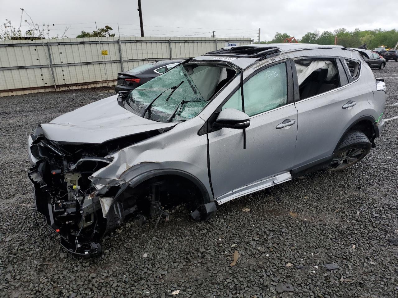 2016 TOYOTA RAV4 XLE