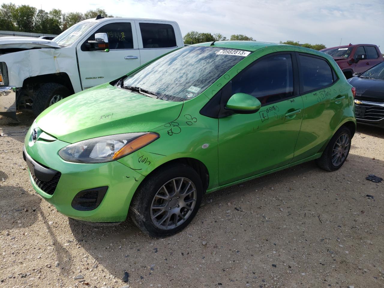 2011 MAZDA MAZDA2