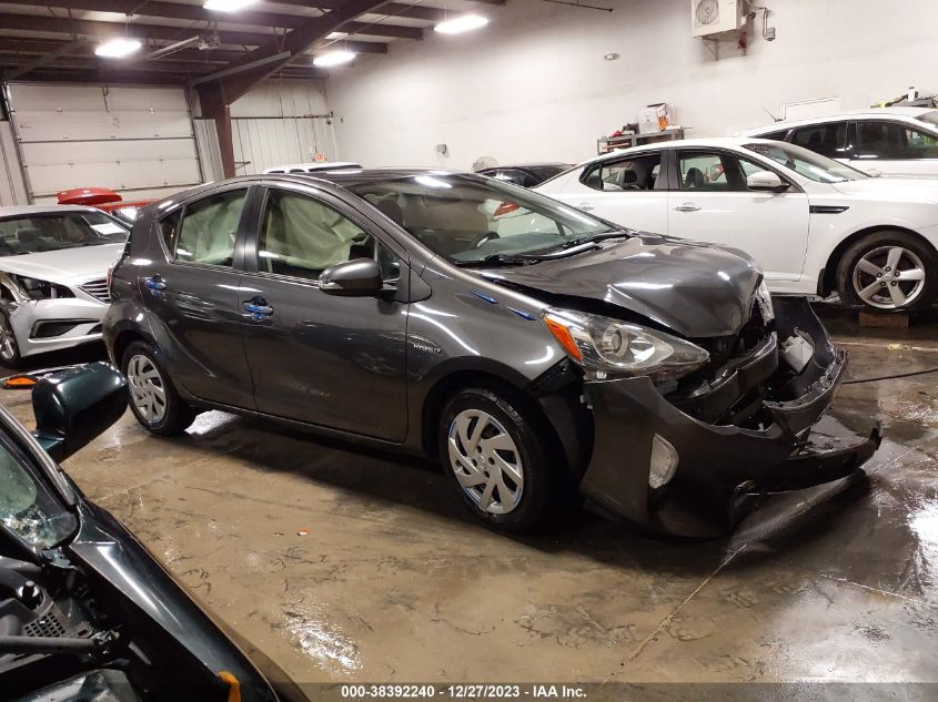 2015 TOYOTA PRIUS C TWO