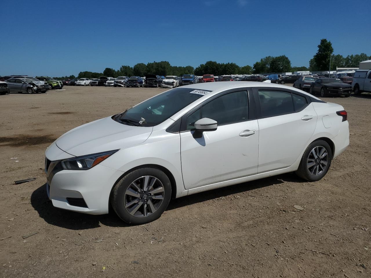 2020 NISSAN VERSA SV