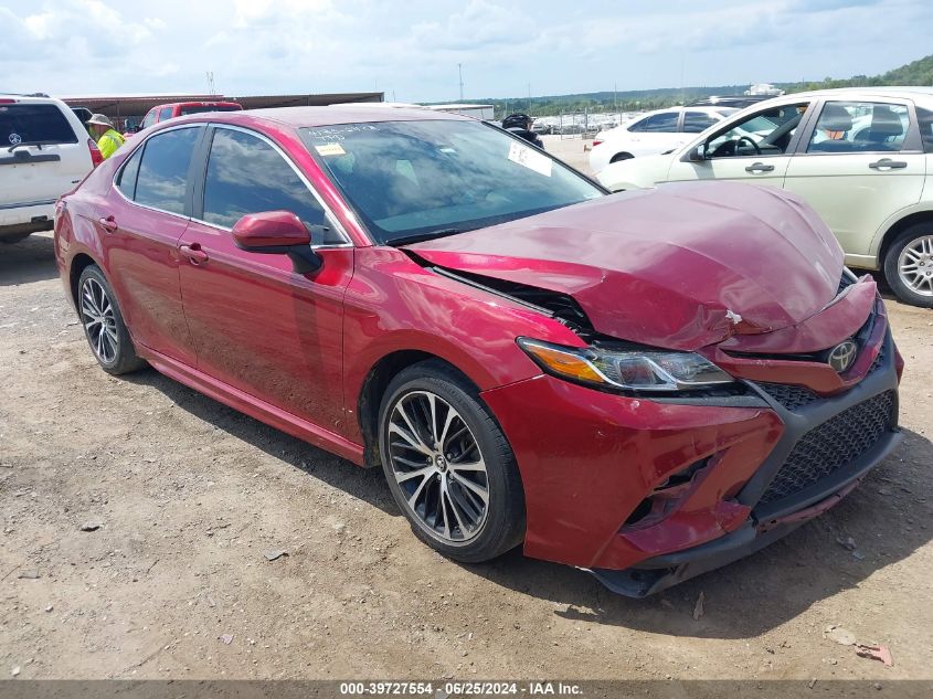 2018 TOYOTA CAMRY SE