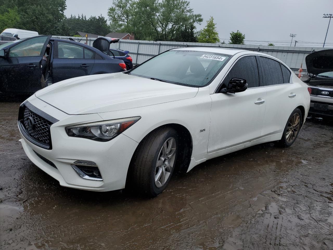 2019 INFINITI Q50 LUXE