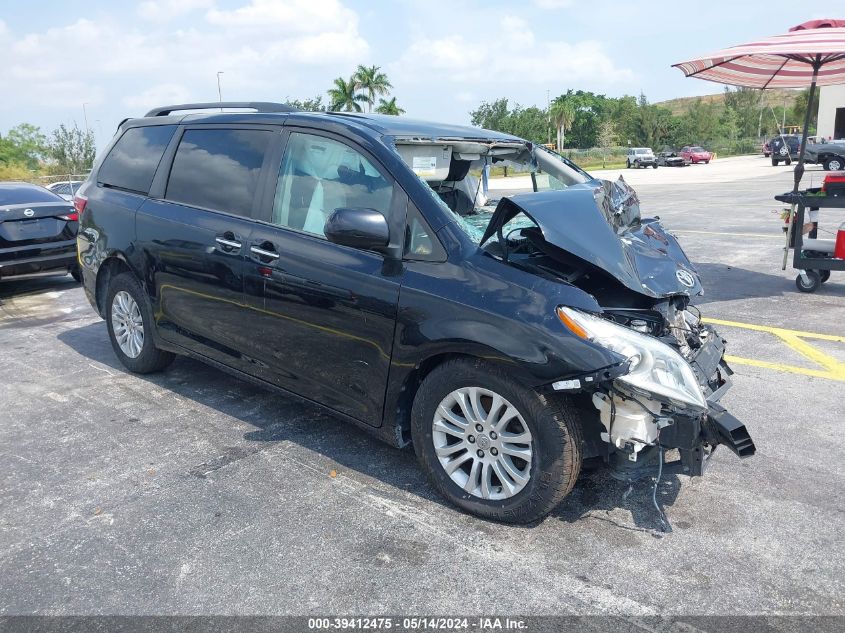 2015 TOYOTA SIENNA XLE 8 PASSENGER