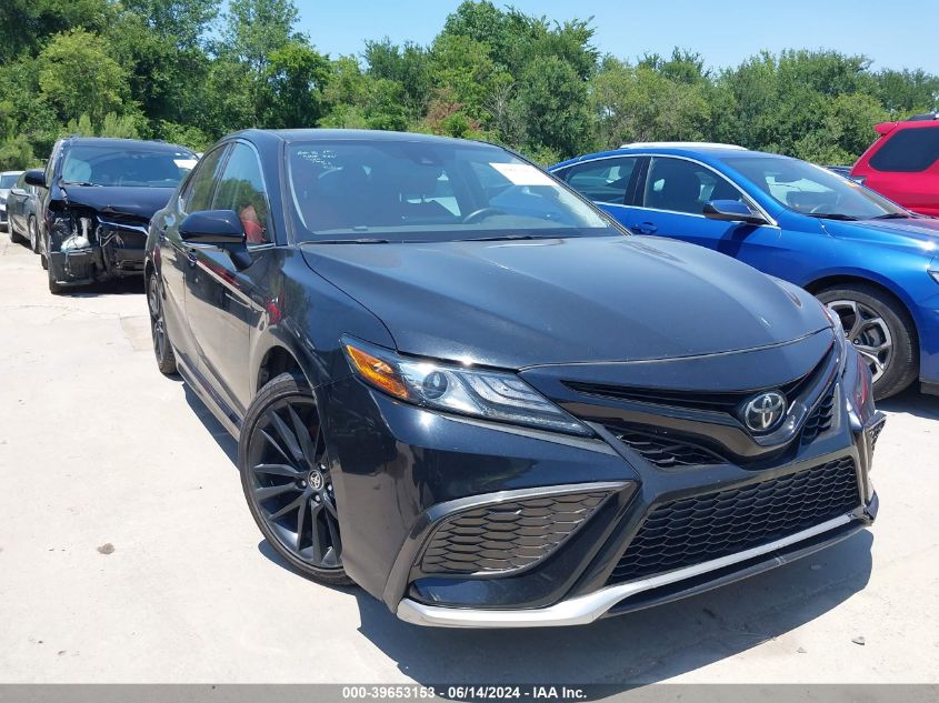 2021 TOYOTA CAMRY XSE