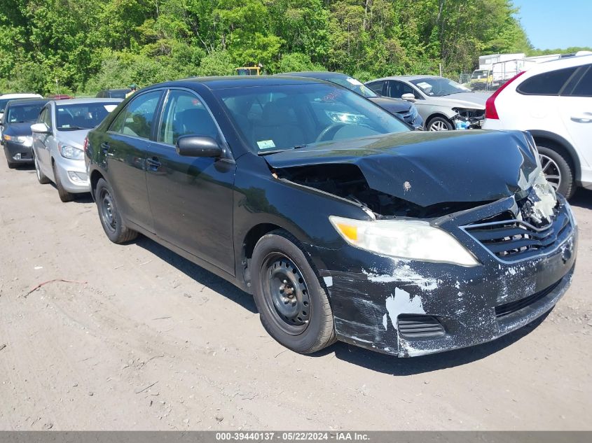 2011 TOYOTA CAMRY LE