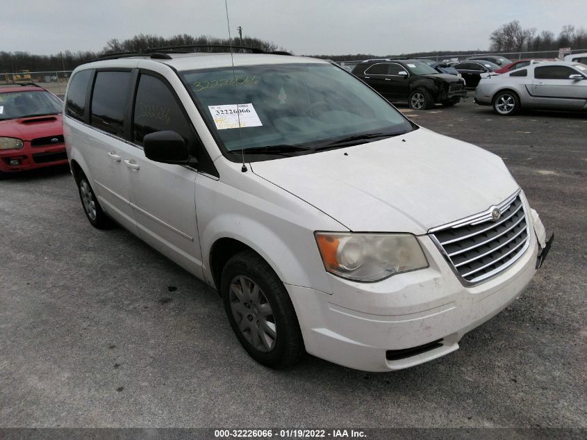 2010 CHRYSLER TOWN & COUNTRY LX