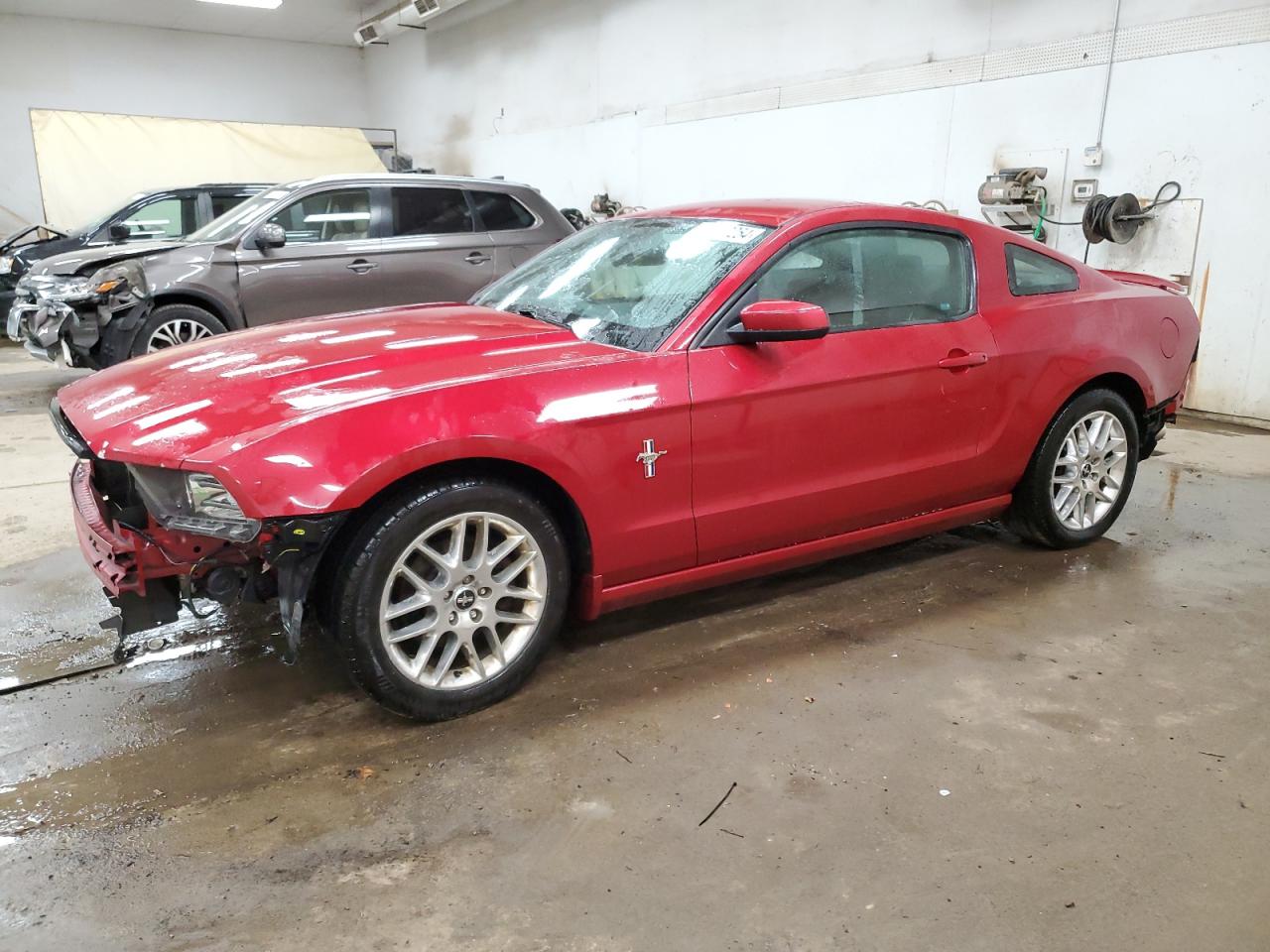 2013 FORD MUSTANG