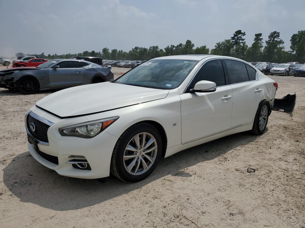 2015 INFINITI Q50 BASE