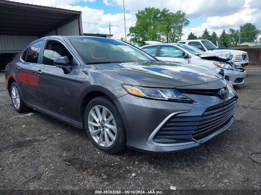 2021 TOYOTA CAMRY LE