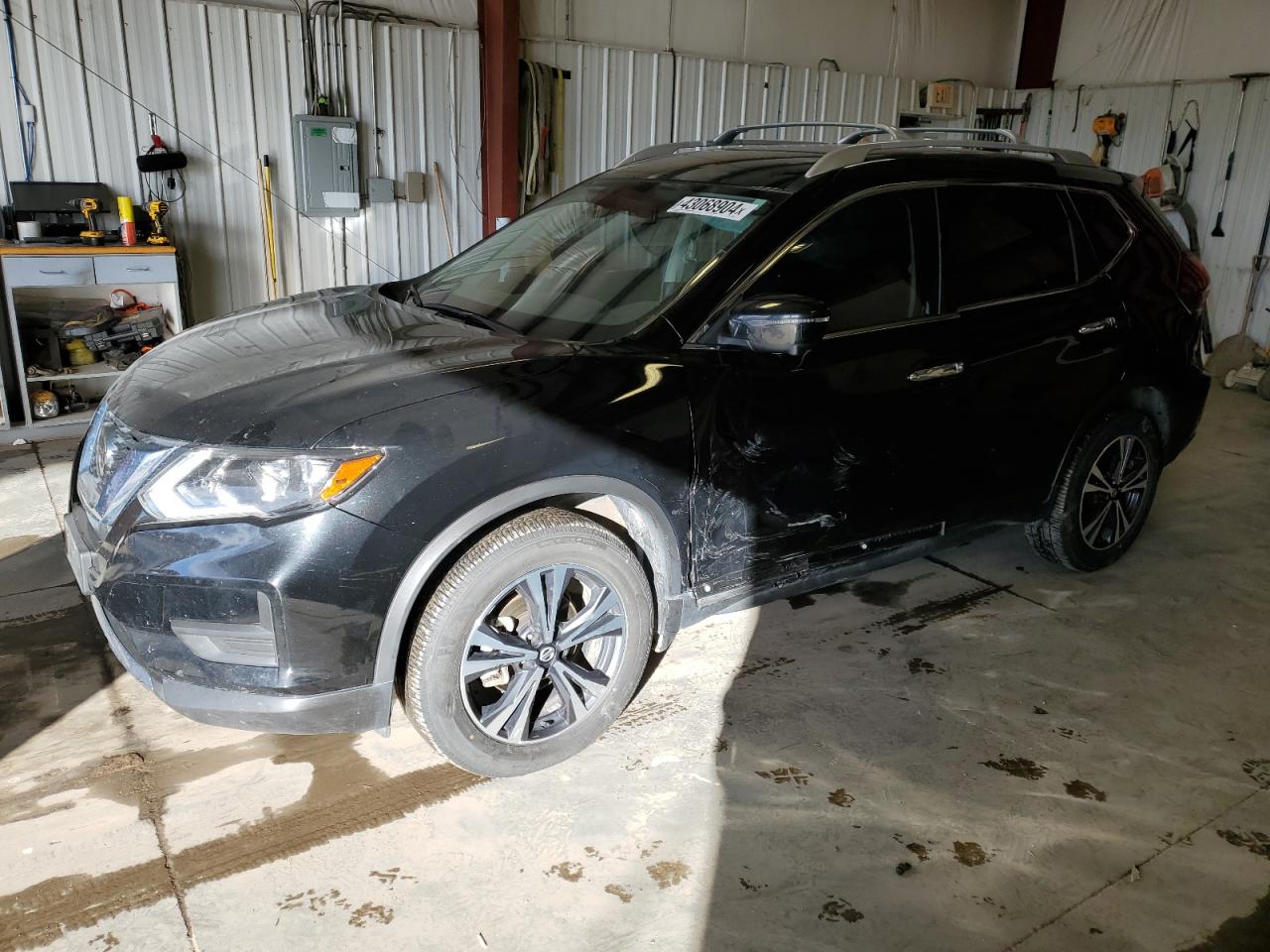 2019 NISSAN ROGUE S