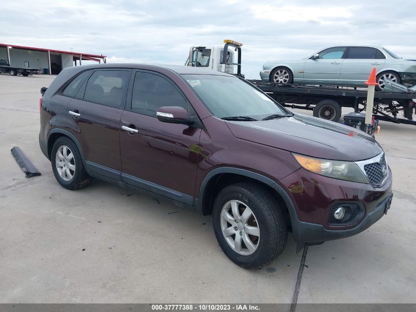 2013 KIA SORENTO LX