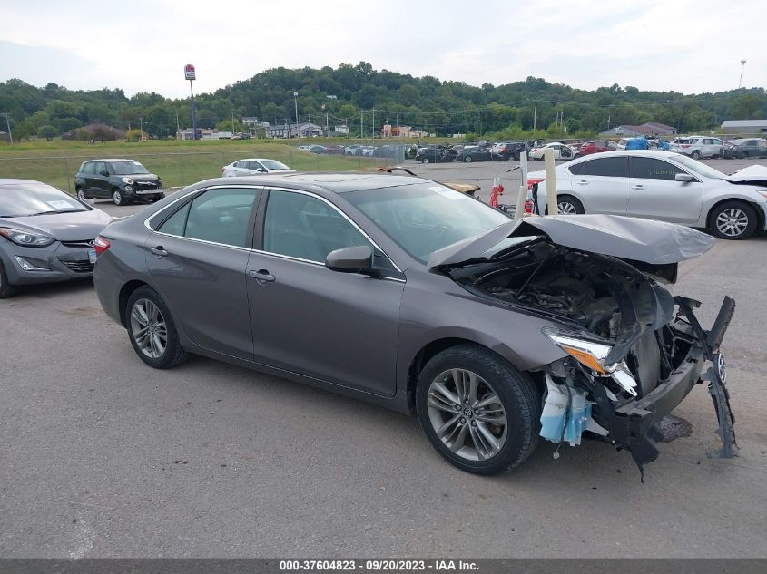 2016 TOYOTA CAMRY SE