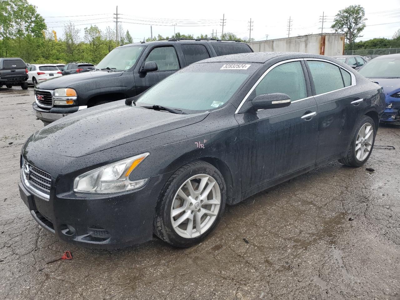 2011 NISSAN MAXIMA S