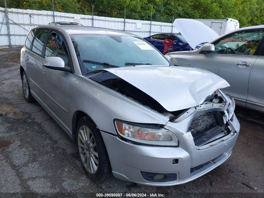 2011 VOLVO V50 T5