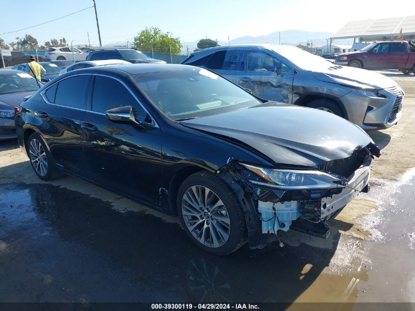 2021 LEXUS ES 300H