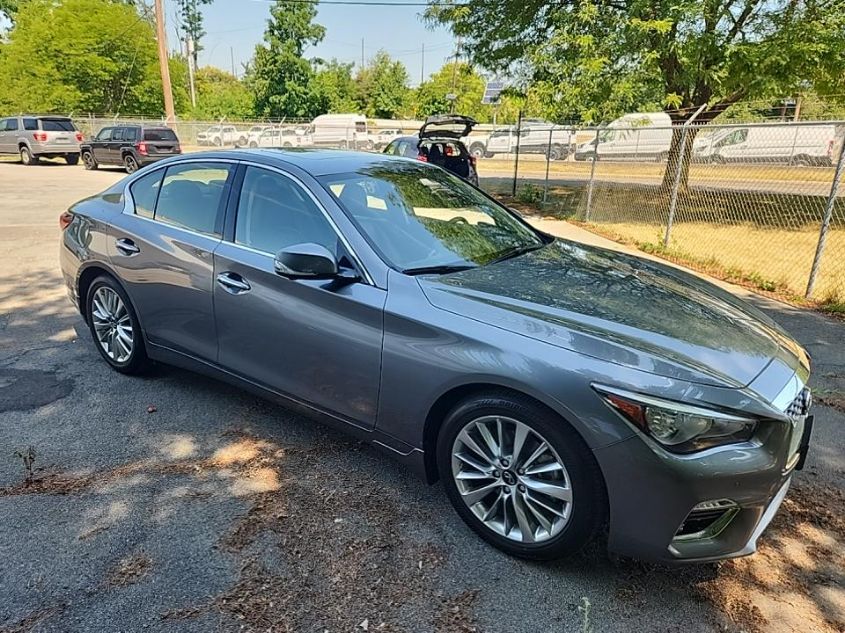 2021 INFINITI Q50 LUXE