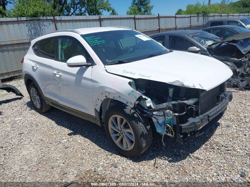 2016 HYUNDAI TUCSON SE