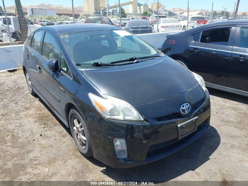 2011 TOYOTA PRIUS THREE