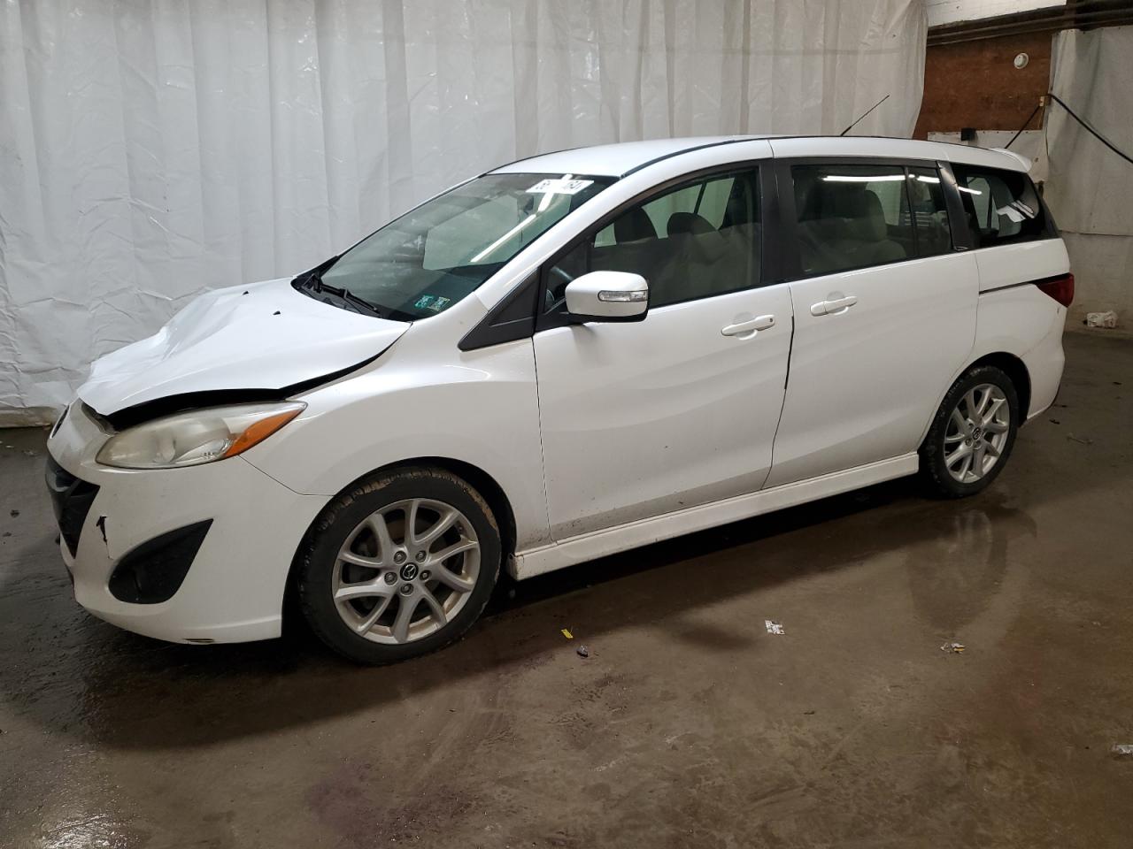 2013 MAZDA 5