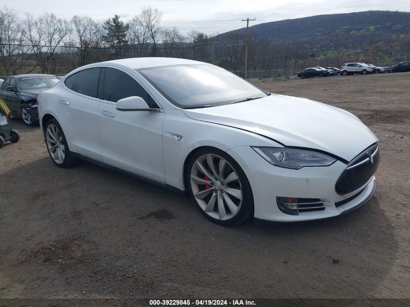 2014 TESLA MODEL S P85