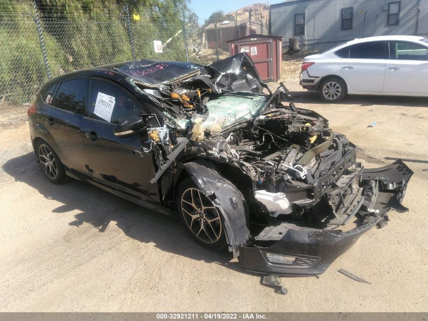 2015 FORD FOCUS SE