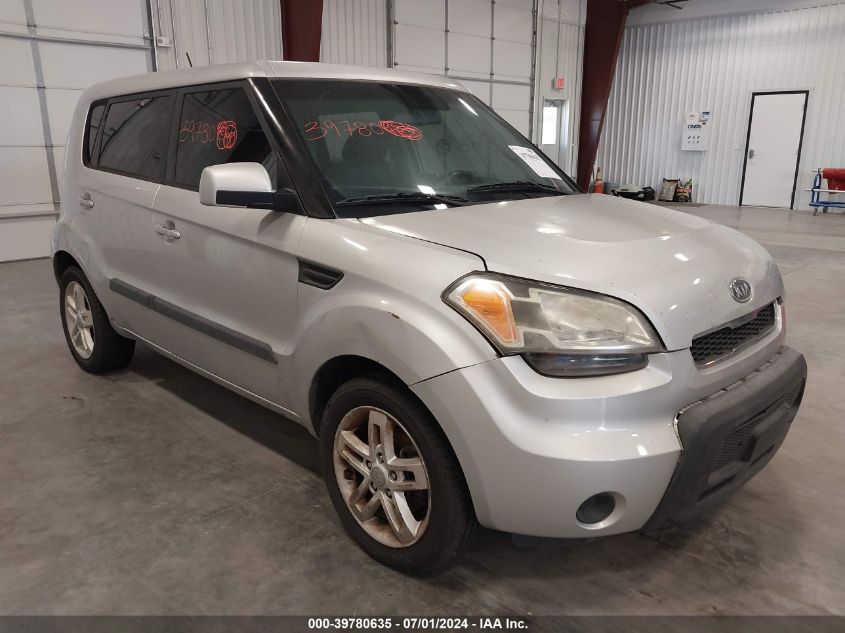 2011 KIA SOUL +