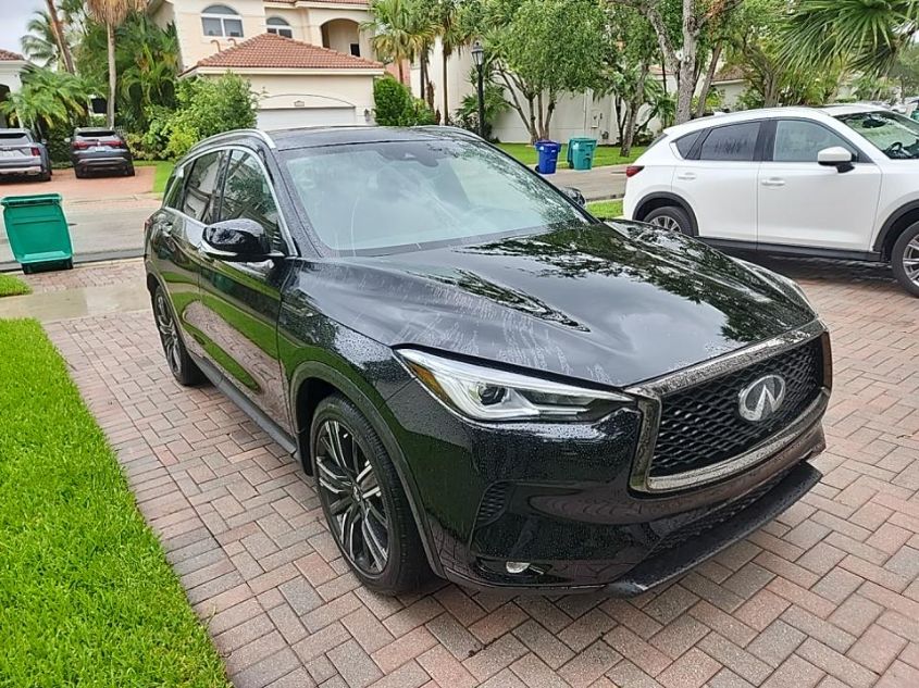 2021 INFINITI QX50 LUXE