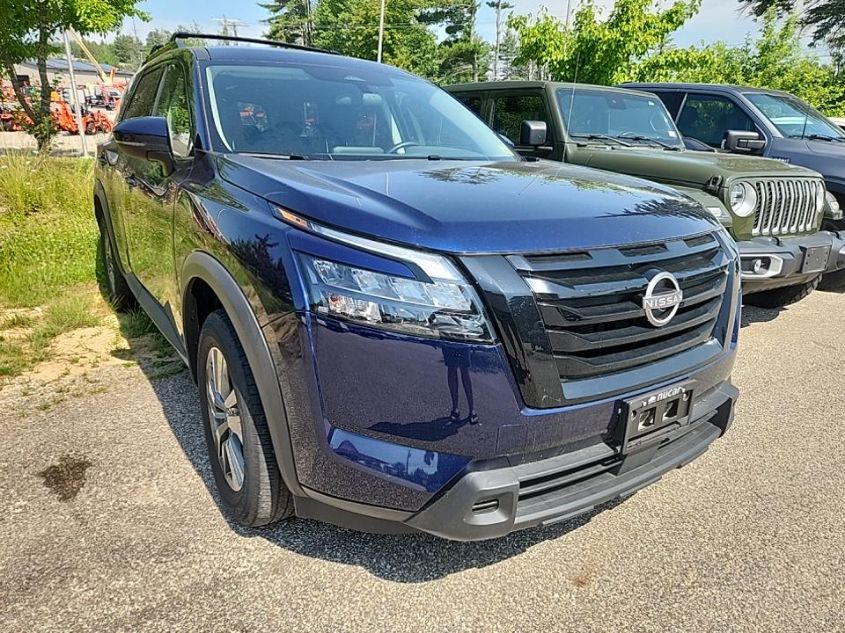 2023 NISSAN PATHFINDER SV