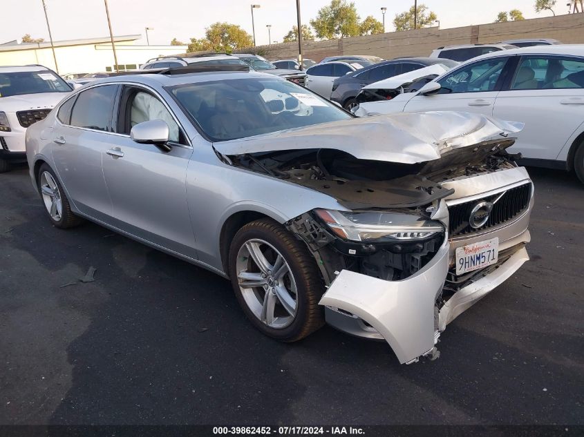 2018 VOLVO S90 T5 MOMENTUM